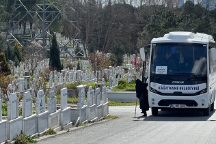 KÂĞITHANE’DE ÜCRETSİZ MEZARLIK SEFERLERİ SÜRÜYOR